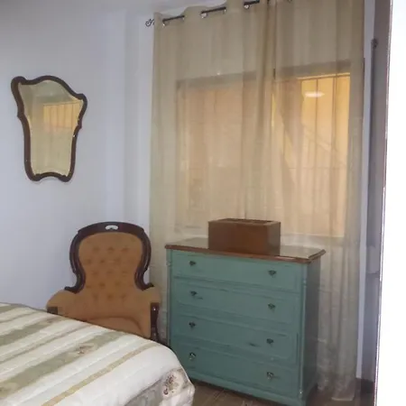 Semesterbostad Vacaciones Tierra Y Mar Casa En El Centro Con Patio Y Terraza El Campello