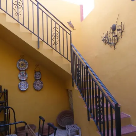 Vacaciones Tierra Y Mar Casa En El Centro Con Patio Y Terraza El Campello