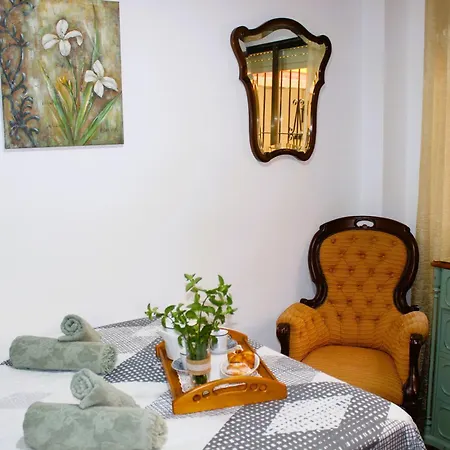 Semesterbostad Vacaciones Tierra Y Mar Casa En El Centro Con Patio Y Terraza *