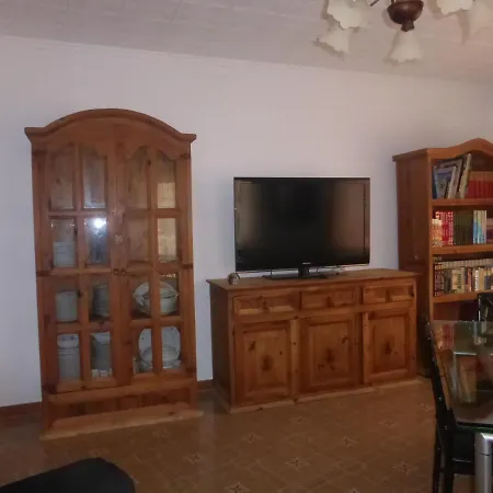 Agradable Casa Con Patio Y Terraza En El Centro * إل كامبيلو