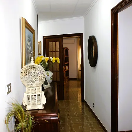 Agradable Casa Con Patio Y Terraza En El Centro *