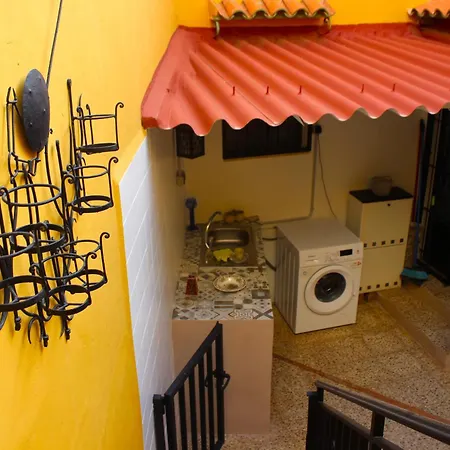 Agradable Casa Con Patio Y Terraza En El Centro إل كامبيلو